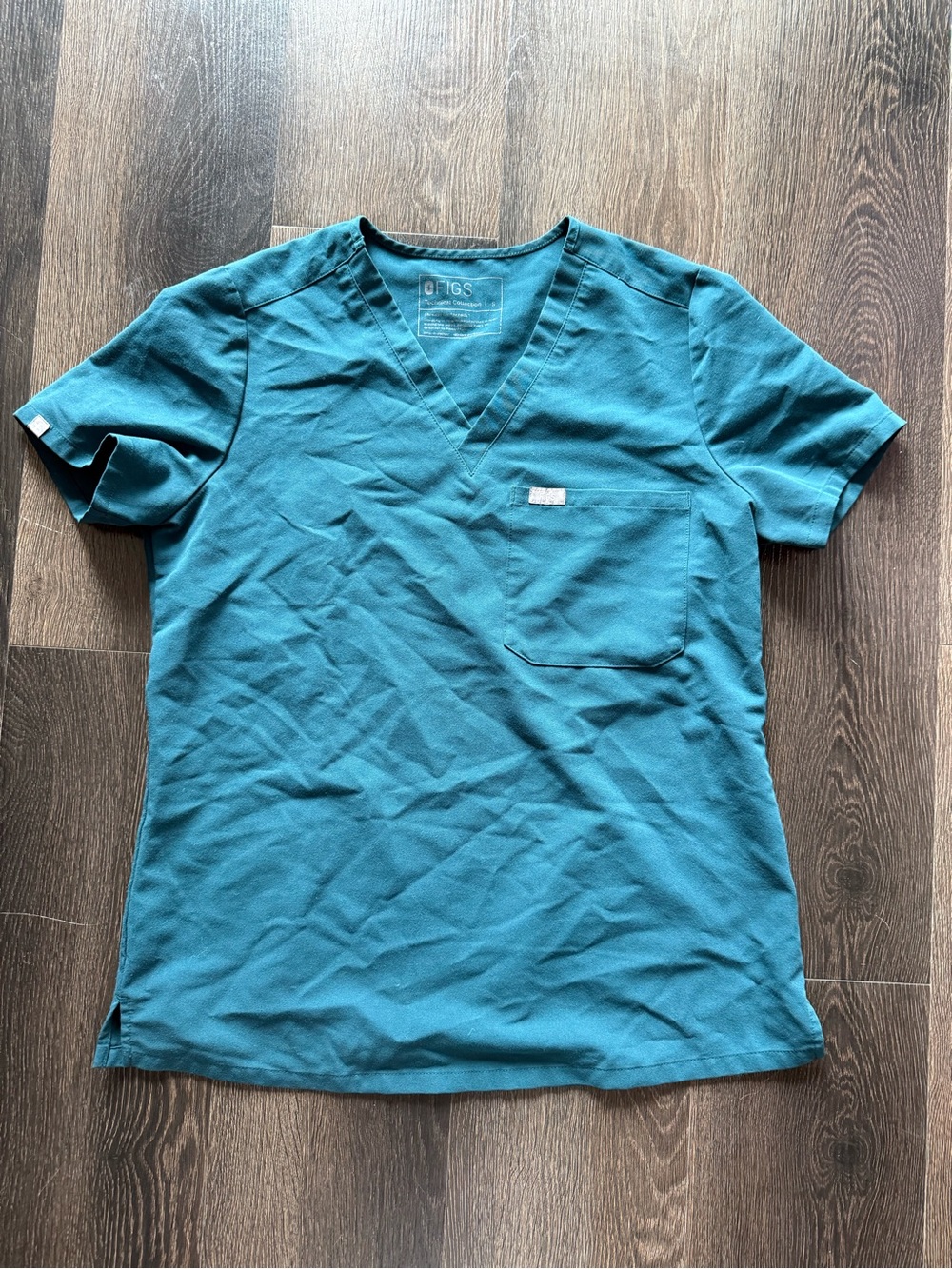 FIGS Women’s Teal V-Neck Scrub Top